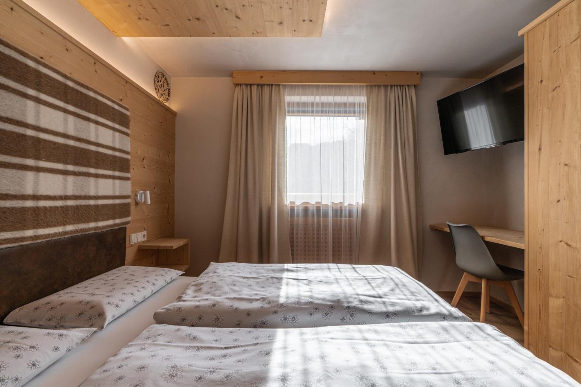 דירות סן מרטינו אין באדיה Ciasa Iachin - Dolomites Dream Retreat מראה חיצוני תמונה